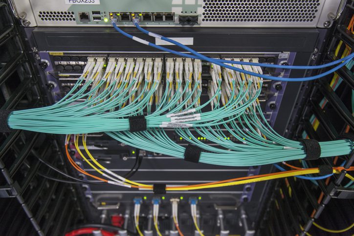Structured cabling for fiberoptic networks and video in communications rack